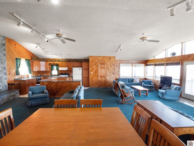 62 lakeshore dr, New Concord, KY 42076