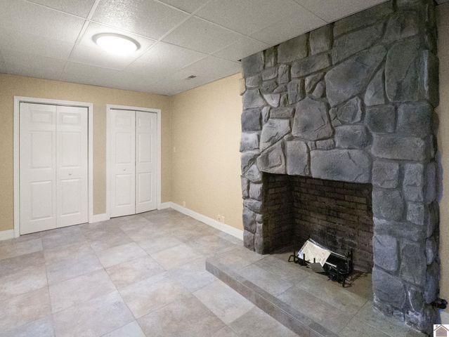 62 lakeshore dr, New Concord, KY 42076