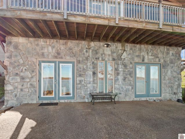 62 lakeshore dr, New Concord, KY 42076