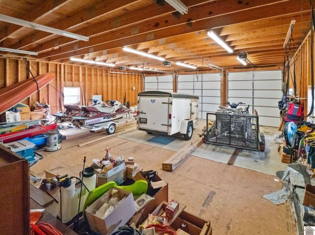 62 lakeshore dr, New Concord, KY 42076