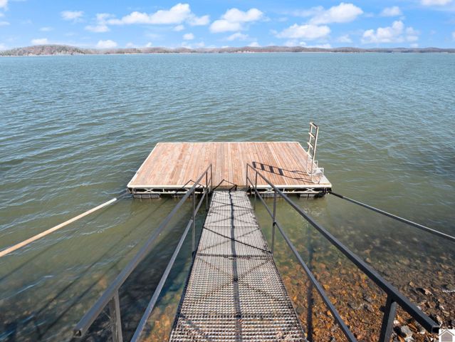 62 lakeshore dr, New Concord, KY 42076