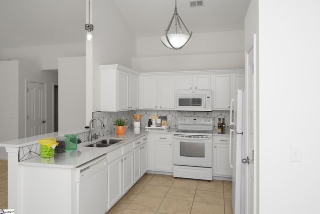102 Tralee Lane, Greer, SC 29650