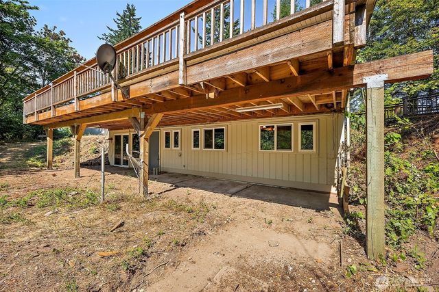 36703 Pulford Road E, Eatonville, WA 98328
