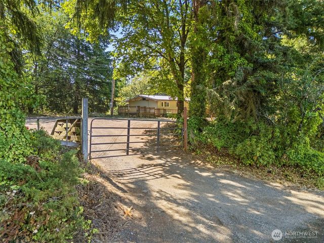 36703 Pulford Road E, Eatonville, WA 98328