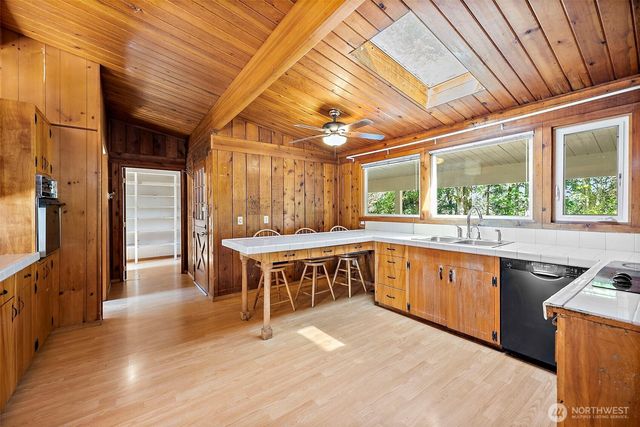 36703 Pulford Road E, Eatonville, WA 98328