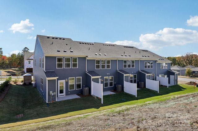 7721 Ethora Way, Charlotte, NC 28216