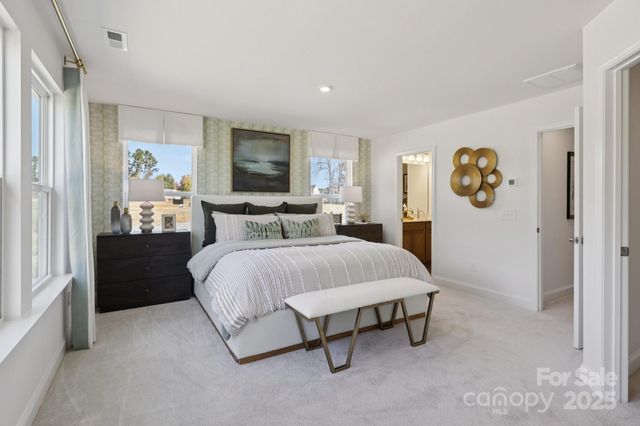 7721 Ethora Way, Charlotte, NC 28216