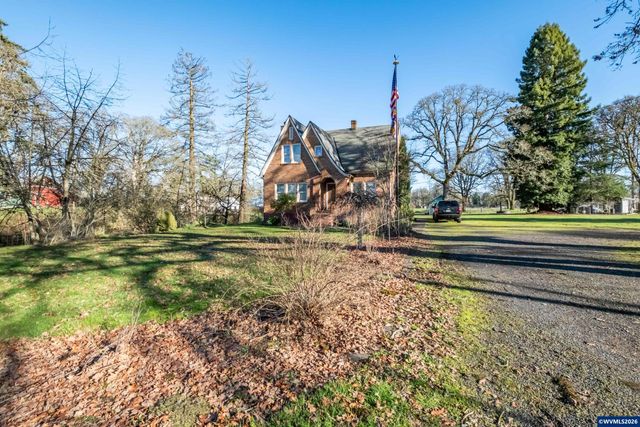 941 N 2nd St, Jefferson, OR 97352