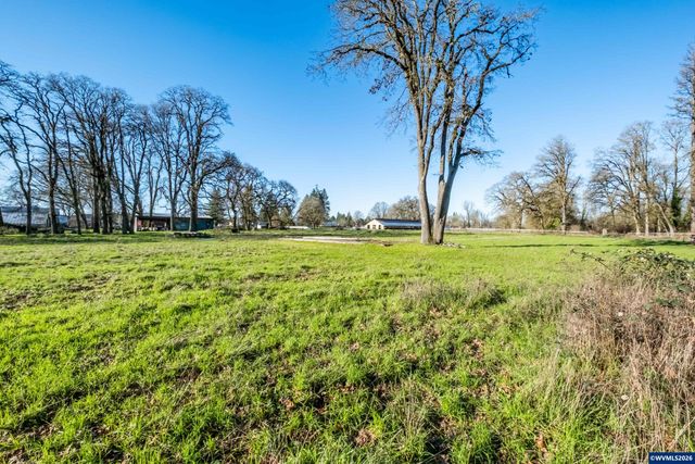 941 N 2nd St, Jefferson, OR 97352