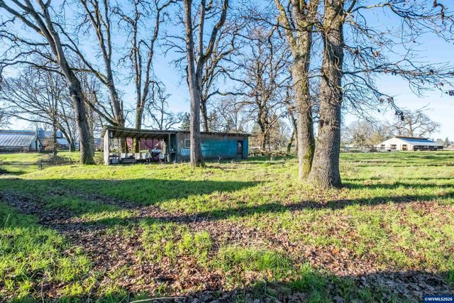 941 N 2nd St, Jefferson, OR 97352