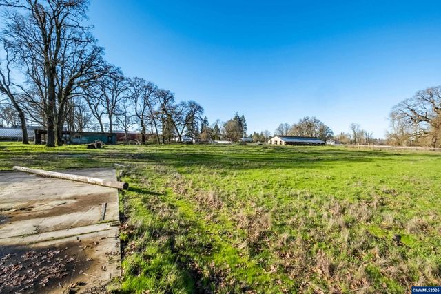 941 N 2nd St, Jefferson, OR 97352