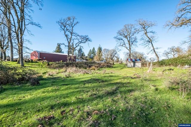 941 N 2nd St, Jefferson, OR 97352