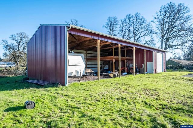 941 N 2nd St, Jefferson, OR 97352