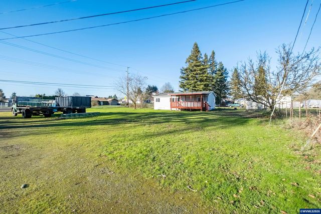 941 N 2nd St, Jefferson, OR 97352