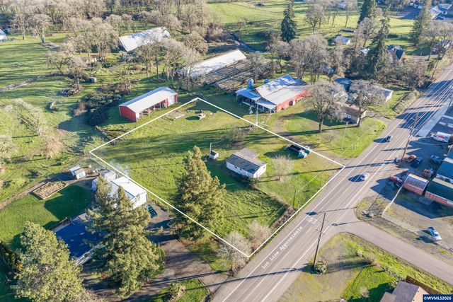 941 N 2nd St, Jefferson, OR 97352