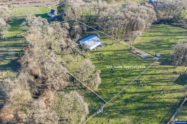 941 N 2nd St, Jefferson, OR 97352