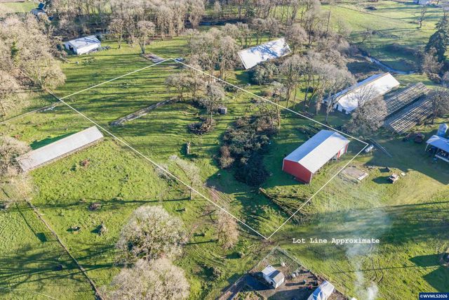 941 N 2nd St, Jefferson, OR 97352