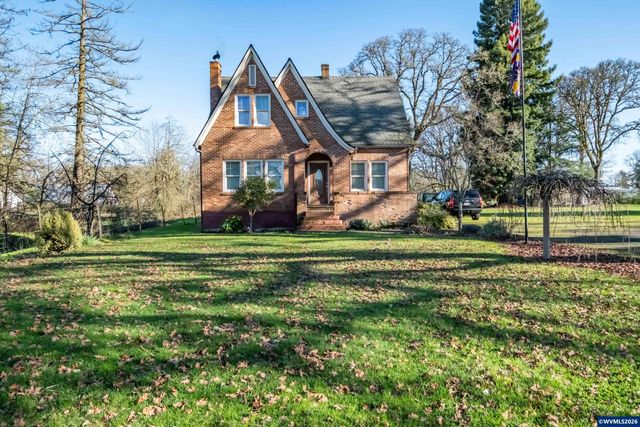 941 N 2nd St, Jefferson, OR 97352