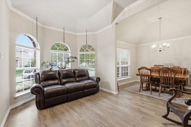 327 Montana Trail, Murphy, TX 75094