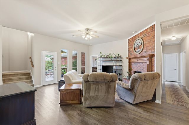 327 Montana Trail, Murphy, TX 75094