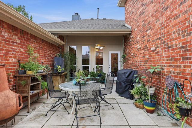 327 Montana Trail, Murphy, TX 75094