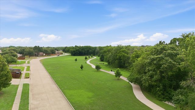 327 Montana Trail, Murphy, TX 75094