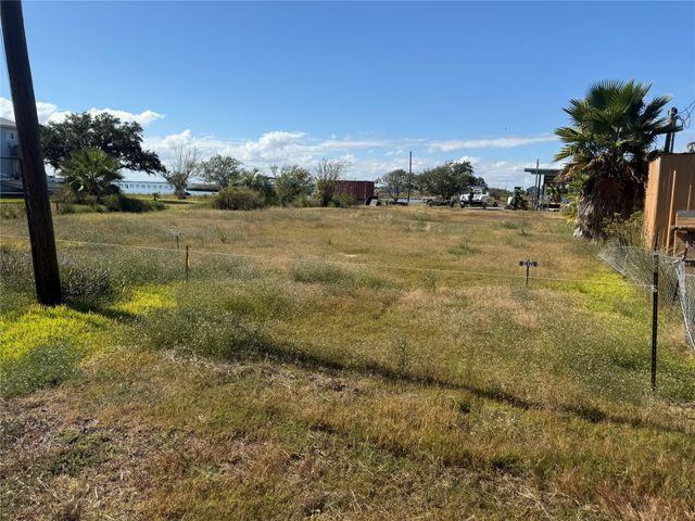 1034 16th Street, Dickinson, TX 77539