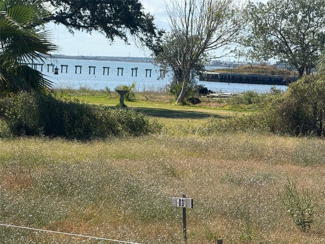 1034 16th Street, Dickinson, TX 77539