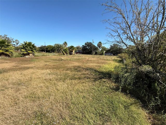 1034 16th Street, Dickinson, TX 77539