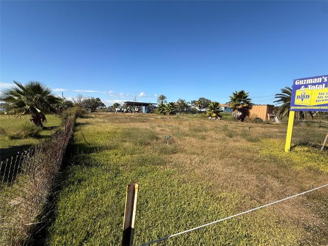 1034 16th Street, Dickinson, TX 77539