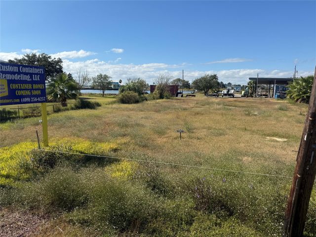 1034 16th Street, Dickinson, TX 77539