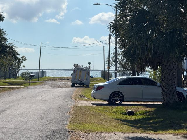 1034 16th Street, Dickinson, TX 77539