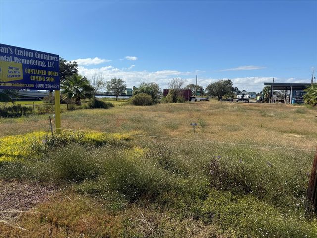 1034 16th Street, Dickinson, TX 77539