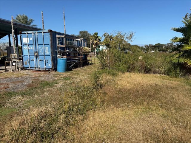 1034 16th Street, Dickinson, TX 77539