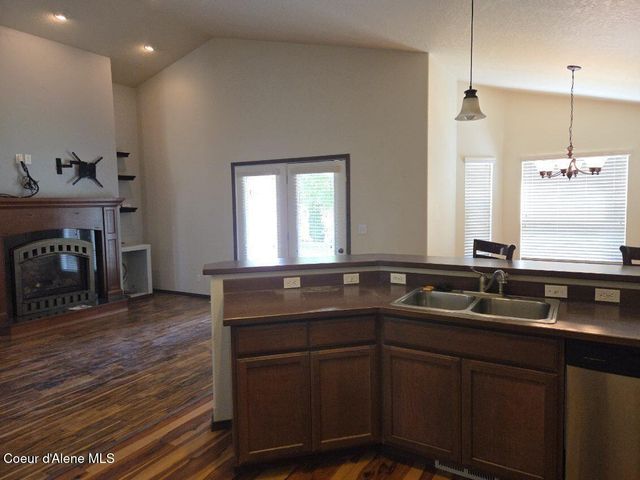 2994 W Wilbur Ave, Coeur D'alene, ID 83815
