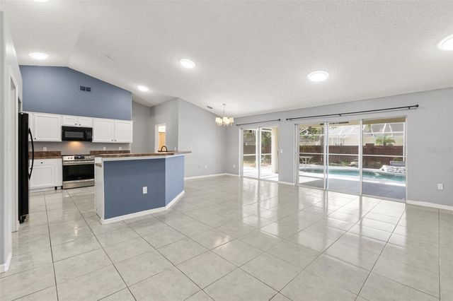 21 WHITTINGTON DRIVE, Palm Coast, FL 32164