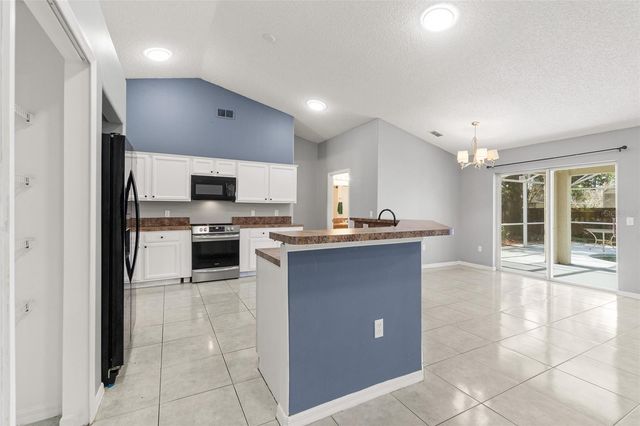 21 WHITTINGTON DRIVE, Palm Coast, FL 32164