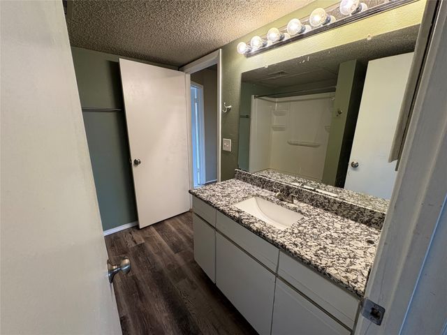 808 W Collins Street, Denton, TX 76201