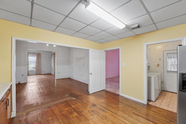 2109 Gentry Street, Houston, TX 77009