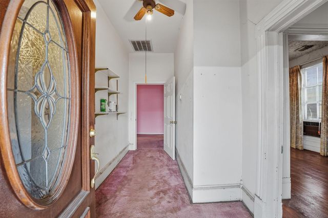 2109 Gentry Street, Houston, TX 77009