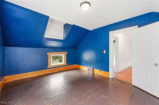 6914 Wakefield Avenue, Cleveland, OH 44102