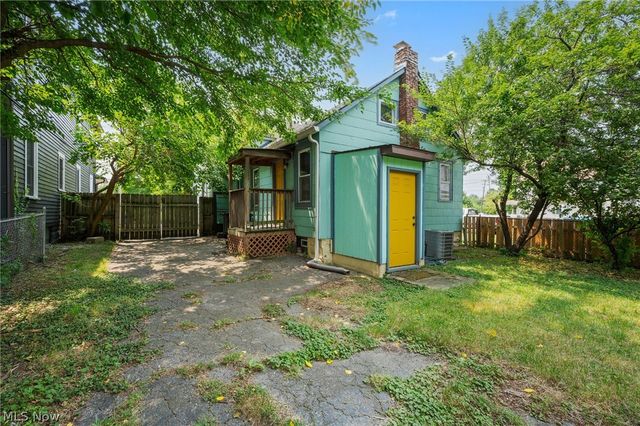 6914 Wakefield Avenue, Cleveland, OH 44102