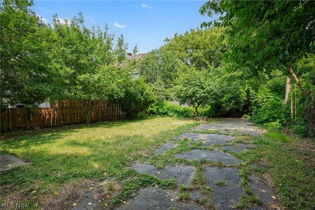 6914 Wakefield Avenue, Cleveland, OH 44102
