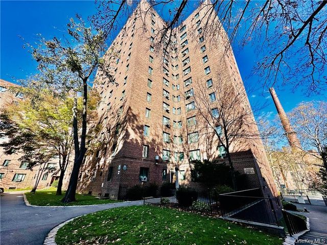 1970 E Tremont Avenue 1C, Bronx, NY 10462