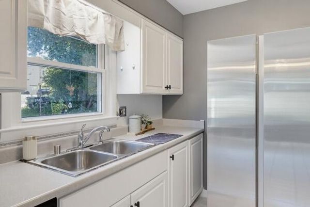 10929 W Harvard LANE, Wauwatosa, WI 53226