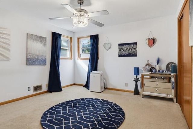 10929 W Harvard LANE, Wauwatosa, WI 53226