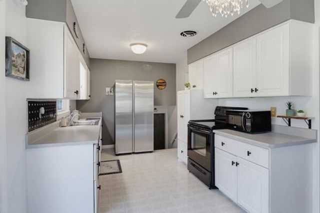 10929 W Harvard LANE, Wauwatosa, WI 53226