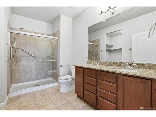 1949 S Flanders Way B, Aurora, CO 80013