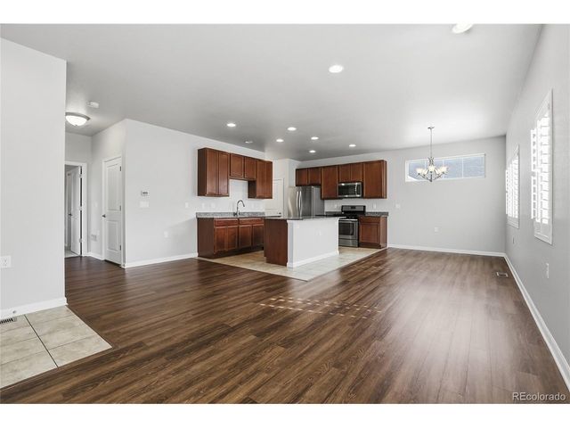 1949 S Flanders Way B, Aurora, CO 80013
