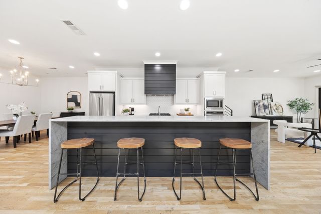 5933 Oram Street, Dallas, TX 75206